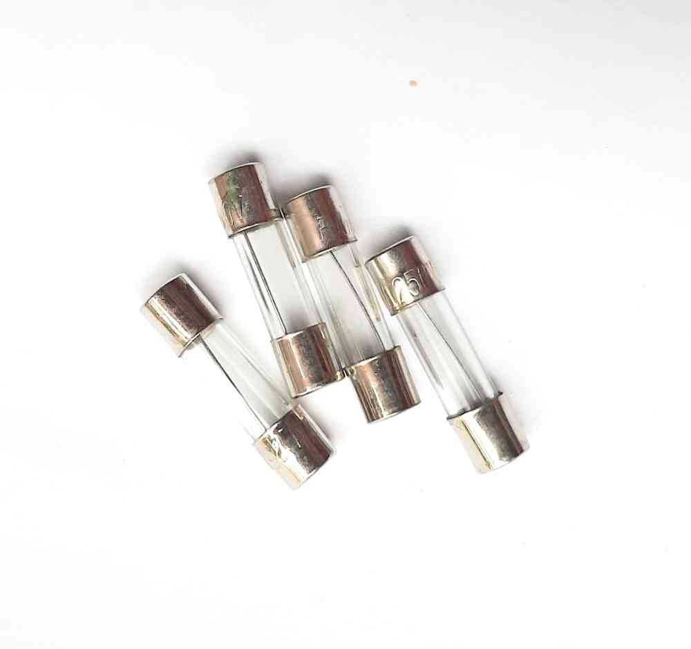 5 Amp 250V AC Glass Fuse 6 * 20 - 50PCs